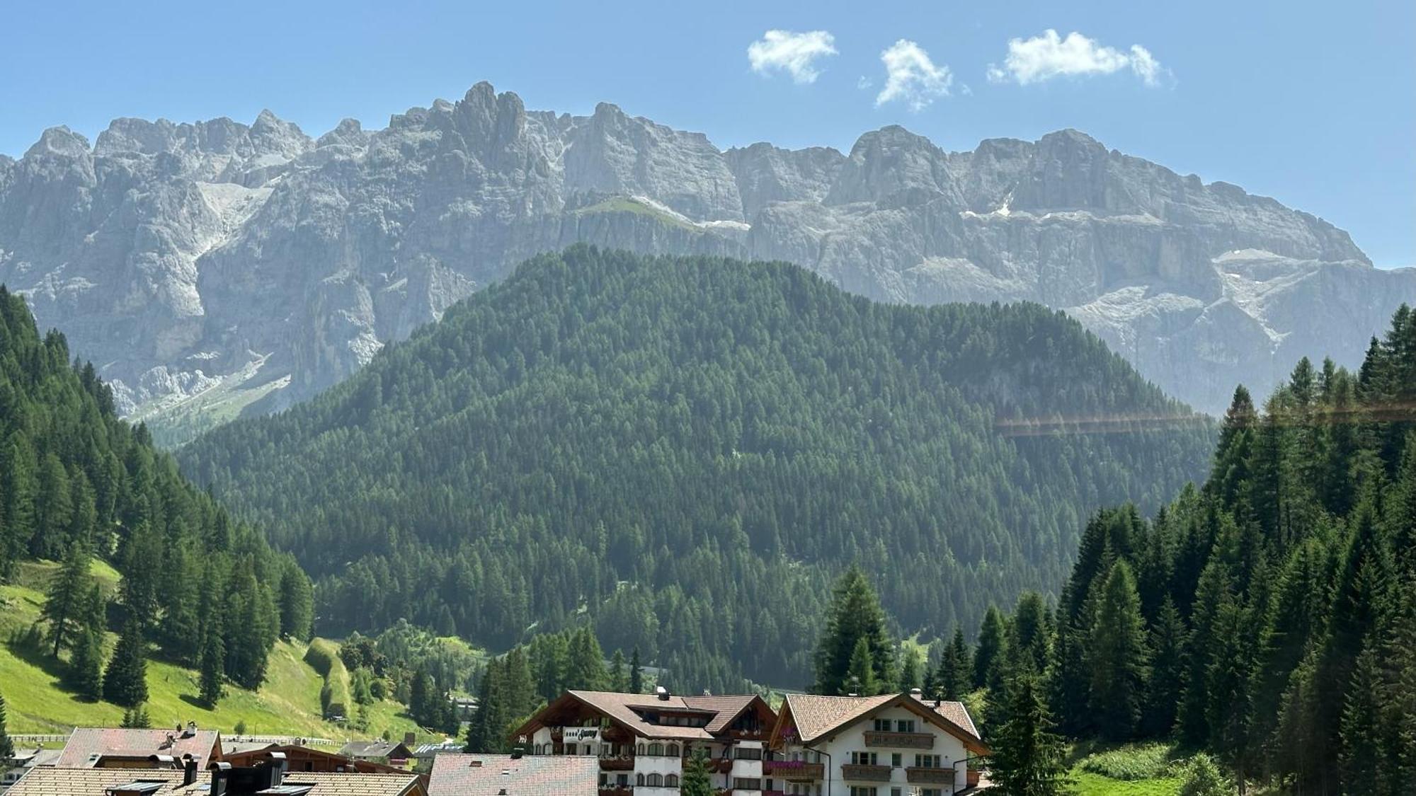 Giardin Boutique Hotel B&B Selva di Val Gardena Esterno foto