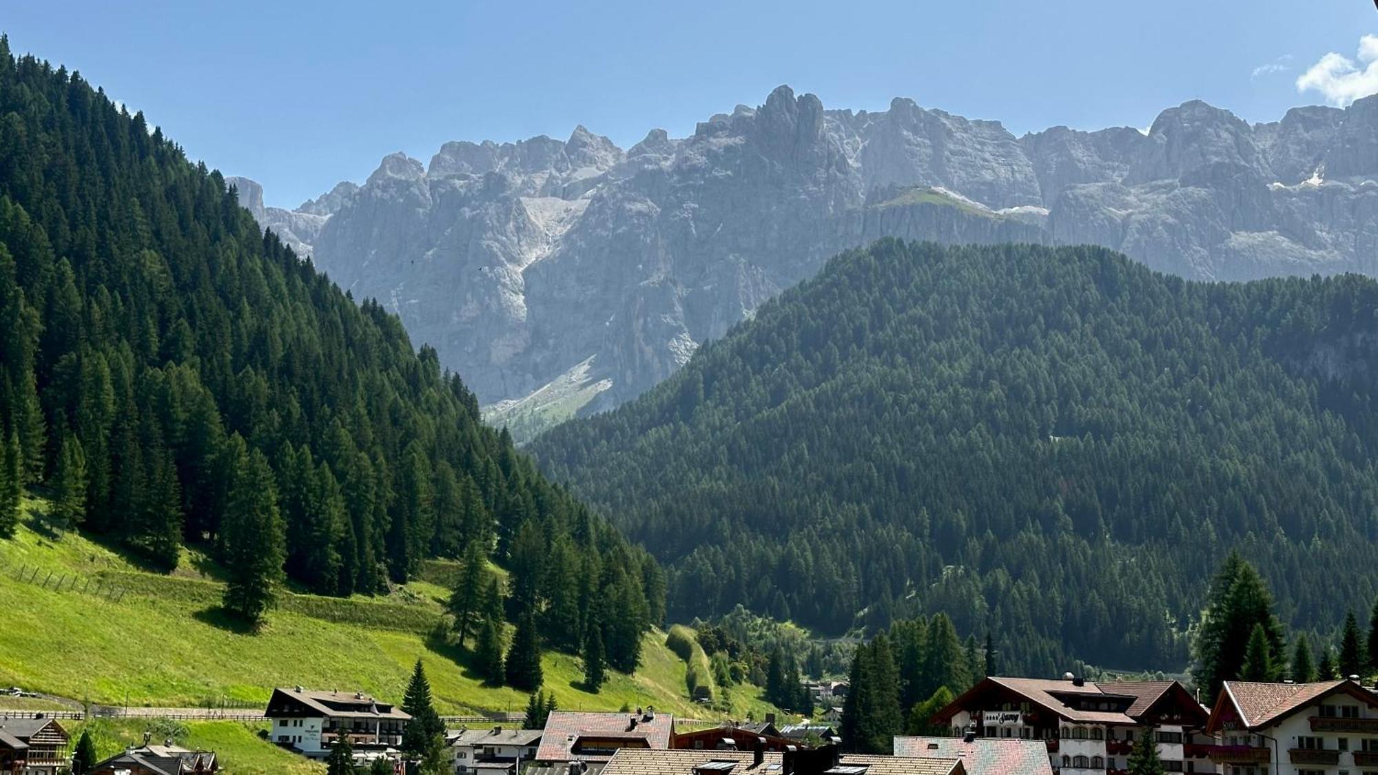 Giardin Boutique Hotel B&B Selva di Val Gardena Esterno foto