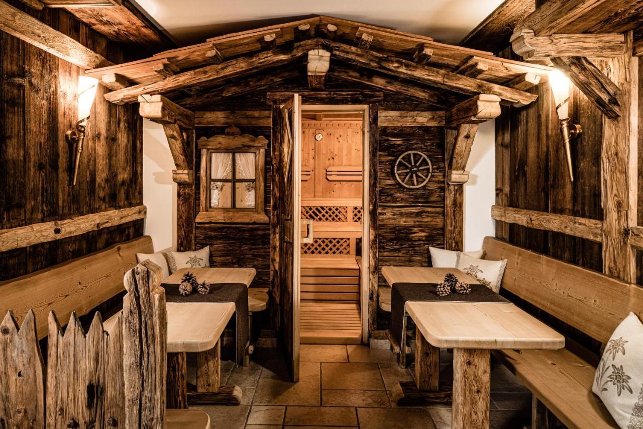 Giardin Boutique Hotel B&B Selva di Val Gardena Esterno foto