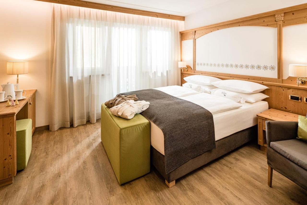 Giardin Boutique Hotel B&B Selva di Val Gardena Esterno foto